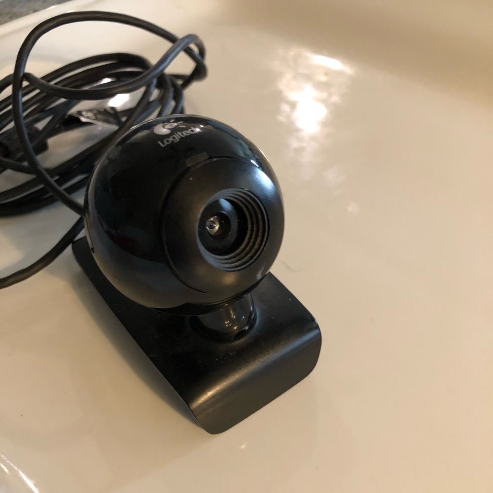 Logitech Computer Camera - Picture 2 of 3